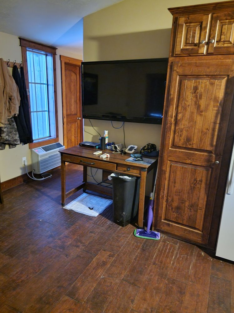 MOUNTAIN RIDGE CABINS Updated September 2024 13 Photos 2261