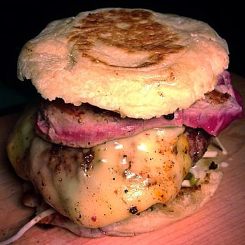 Morrison - burger w/ filet mignon & bone marrow butter - Gastropubs Near Me - Los Angeles, California Morrison - burger w/ filet mignon & bone marrow butter - Gastropubs Near Me - Los Angeles, California