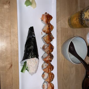 King Salmon - Salmon Lovers Roll and Crab hand roll - Sushi Bars Near Me - Phoenix, Arizona