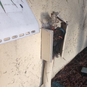 El Cordova Apartment - Exposed wiring on side of building. - Apartments Near Me - Carson, California El Cordova Apartment - Exposed wiring on side of building. - Apartments Near Me - Carson, California