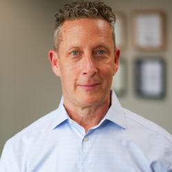 Denver Chiropractic Center - Dr. Glenn Hyman
