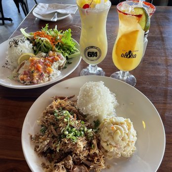 Restaurant 604 - Mac Nut Mahi Plate Kalua Pork Plate - Breakfast & Brunch Near Me - Honolulu, Hawaii