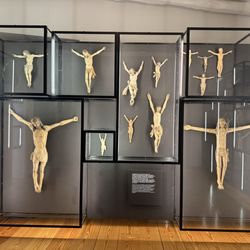 Igreja dos Clérigos - Photo 10: Religious artifacts