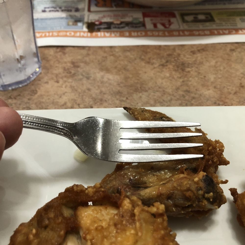 Doesn't look appetizing spread on a big plate but it was really good. Need some baskets!