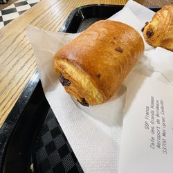 Café des Grands Hommes - Pain Au Chocolate