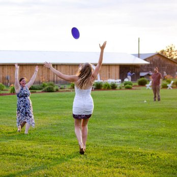MoHo Photo - Franklin County Field Days Wedding Frisbee - Event Photography Near Me MoHo Photo - Franklin County Field Days Wedding Frisbee - Event Photography Near Me