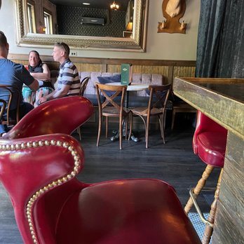 The Green Light - Cocktail Bars Near Me - Raleigh, North Carolina