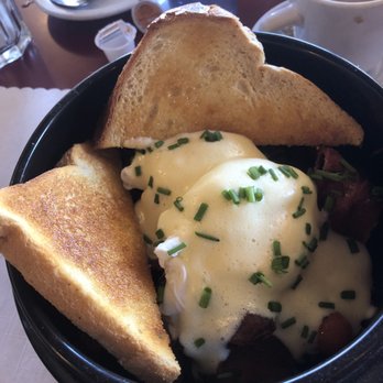 The Red Wagon - Diners Near Me - Vancouver, British Columbia