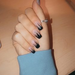 Mindy's Nails - Just in time for spooky season!