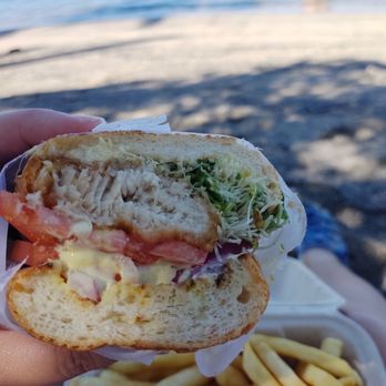 Pine Tree Cafe - Fish sandwich - Breakfast & Brunch Near Me - Kailua-Kona, Hawaii