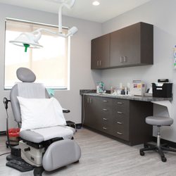 Southside Dermatology and Skin Cancer Surgery - Surgical Exam Room