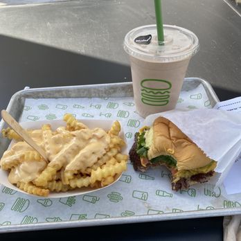 Shake Shack Carlsbad - Burgers Near Me - Carlsbad, California Shake Shack Carlsbad - Burgers Near Me - Carlsbad, California