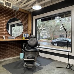 AV8 Barbers