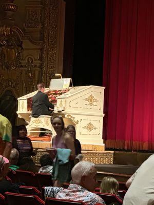 Ohio Theatre by null