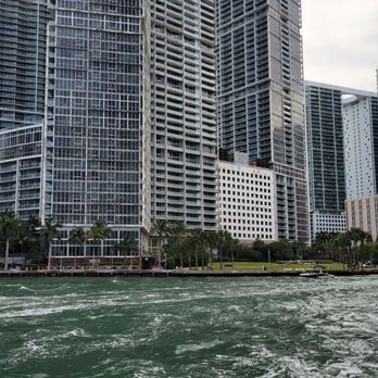 Distraction Yachts - Boat Tours Near Me Distraction Yachts - Boat Tours Near Me