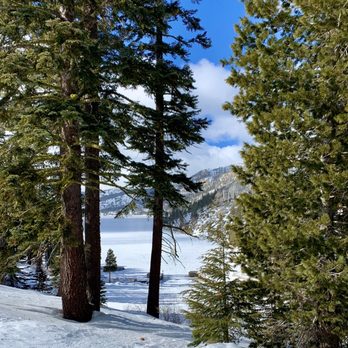 Echo Lake - Lakes Near Me