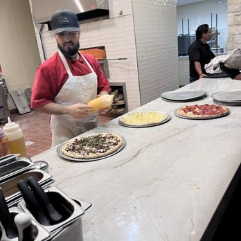 Delucca Gaucho Pizza & Wine Irving/Las Colinas - Pizza Near Me - Irving, Texas Delucca Gaucho Pizza & Wine Irving/Las Colinas - Pizza Near Me - Irving, Texas