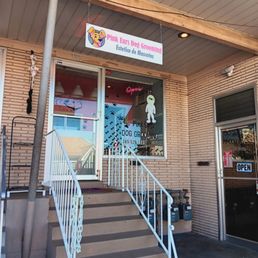 Exterior outside entrance of Pink Ears Dog Grooming - Ogden, Utah Exterior outside entrance of Pink Ears Dog Grooming - Ogden, Utah