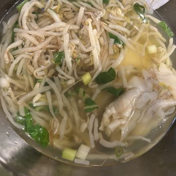 Imperial Palace - Subgum Wonton Soup (Quart) so many bean sprouts - Chinese Near Me - Clinton Township, Michigan Imperial Palace - Subgum Wonton Soup (Quart) so many bean sprouts - Chinese Near Me - Clinton Township, Michigan