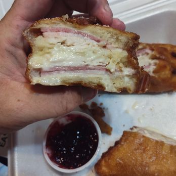 Stingers Bar & Grill - Monte cristo - Sports Bars Near Me - Azle, Texas