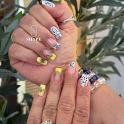 Shape Nail Lounge