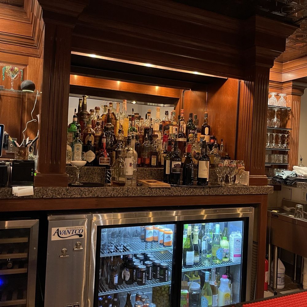 Coach House - Bar - Desserts Near Me - Hamilton, Ohio