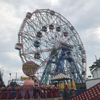 Luna Park - Amusement Parks Near Me - Brooklyn, New York Luna Park - Amusement Parks Near Me - Brooklyn, New York