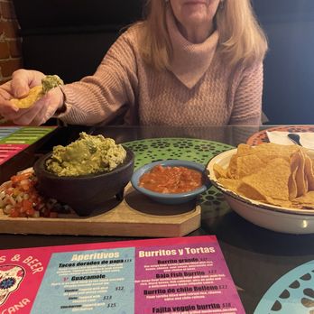 Tacos & Beer - Num num - Tacos Near Me - Everett, Washington Tacos & Beer - Num num - Tacos Near Me - Everett, Washington