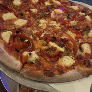 Mondo - Small custom pizza - Pizza Near Me - Middletown, Connecticut