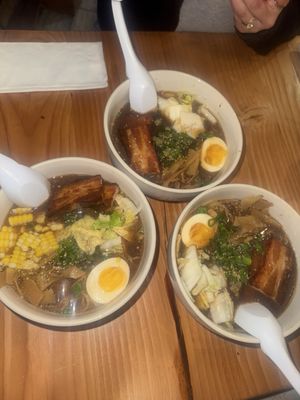 Boru Noodle Bar by null
