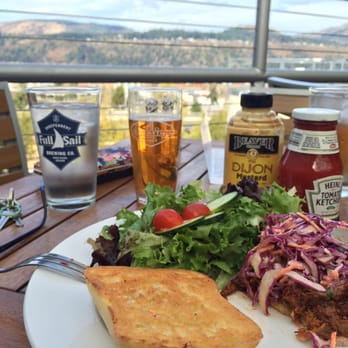Full Sail Brew Pub - Seasonal cream Ale on nitro, Pulled pork, and a beautiful view in the side. Please and thank you. - Pubs Near Me - Hood River, Oregon Full Sail Brew Pub - Seasonal cream Ale on nitro, Pulled pork, and a beautiful view in the side. Please and thank you. - Pubs Near Me - Hood River, Oregon