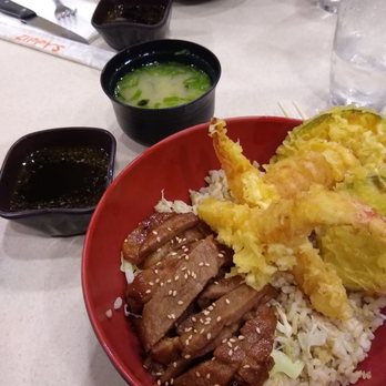 Zippy's Kahala - $11.75 January-February Sushi Special - Diners Near Me - Honolulu, Hawaii