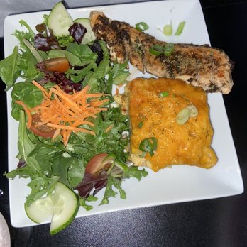 Nostrand Station Bar & Lounge - Jerk Chicken Mac & Cheese - Bars Near Me - Brooklyn, New York Nostrand Station Bar & Lounge - Jerk Chicken Mac & Cheese - Bars Near Me - Brooklyn, New York