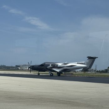 Jet Runway Cafe - American Near Me - Fort Lauderdale, Florida