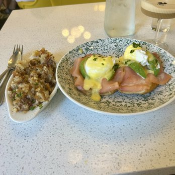 Crack'D Brunch - Crack'd Royale and Shredded Hash browns - Poached eggs, toasted croissant, avocado, smoked salmon and lemon hollandaise - Breakfast & Brunch Near Me - New Orleans, Louisiana Crack'D Brunch - Crack'd Royale and Shredded Hash browns - Poached eggs, toasted croissant, avocado, smoked salmon and lemon hollandaise - Breakfast & Brunch Near Me - New Orleans, Louisiana