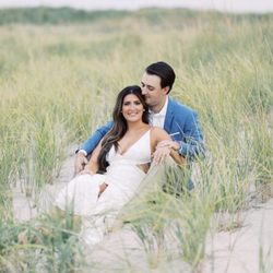 Glow Babe Organic Mobile Spray Tan - @haleypage looks amazing in Glow Babe for her engagement shoot