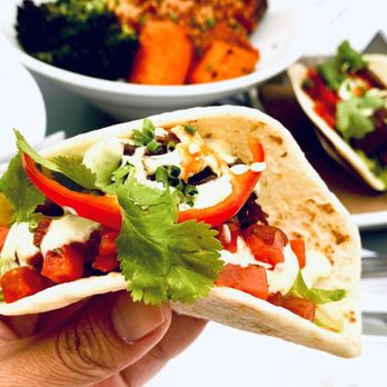 The Sky Lounge & Rooftop Terrace - Short ribs taco - Bars Near Me - Boston, Massachusetts