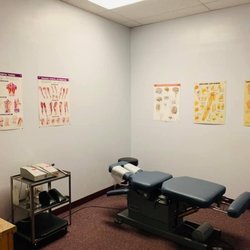 Rehabilitation Institute of North Jersey - Chiropractic treatment room