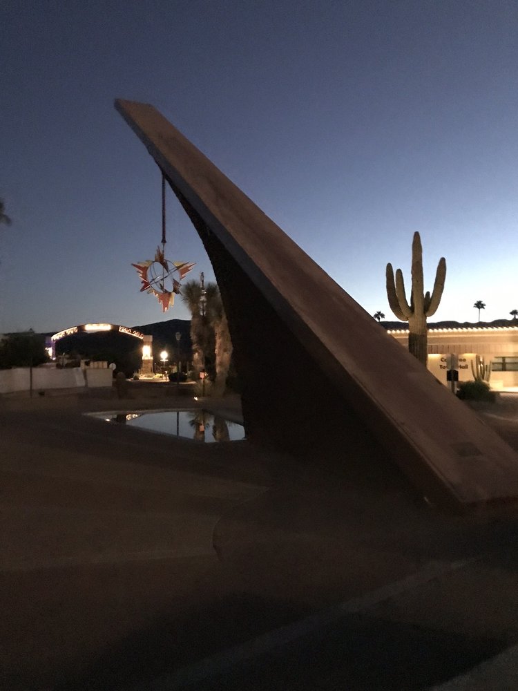 SUNDIAL PLAZA Updated May 2024 81 Photos 100 Easy St, Carefree, Arizona Arts