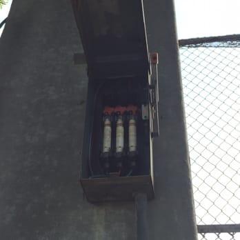 Plantation Central Park - Exposed electrical fuses.... Hope it didn't have anything to do with the complete failure of the lights not working. - Parks Near Me - Plantation, Florida Plantation Central Park - Exposed electrical fuses.... Hope it didn't have anything to do with the complete failure of the lights not working. - Parks Near Me - Plantation, Florida