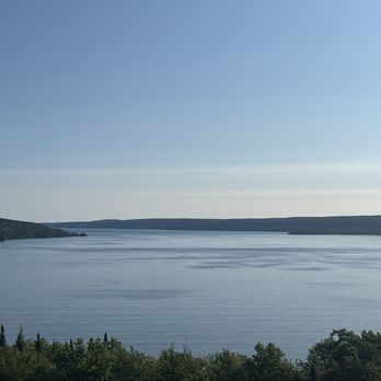 Holiday Inn Express Munising-Lakeview - Hotels Near Me - Munising, Michigan