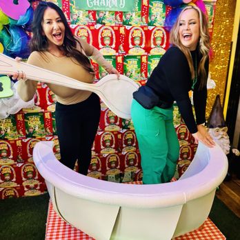 Charm’d - Pop-Up Restaurants Near Me - Chicago, Illinois
