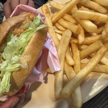 Gus Jr No 7 - Chicken sandwich - American Near Me - Banning, California Gus Jr No 7 - Chicken sandwich - American Near Me - Banning, California