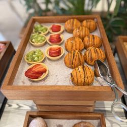 El Cafe Mexicano - Fruit pastries.