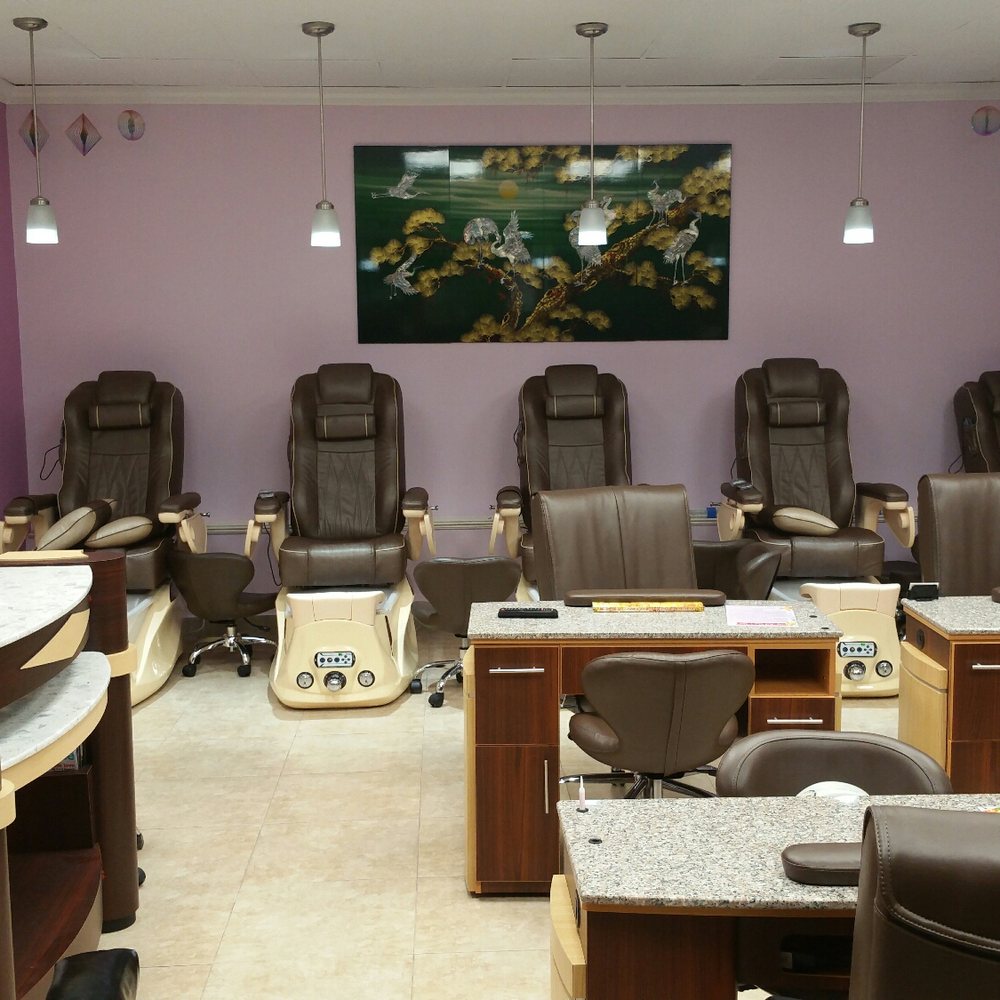 Top Nails & Spa - Here is the other 5 spa chairs - Nail Salons Near Me - Pasadena, California Top Nails & Spa - Here is the other 5 spa chairs - Nail Salons Near Me - Pasadena, California