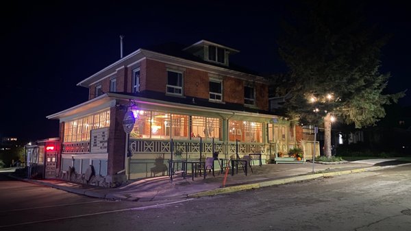 Stonewater Pub by null