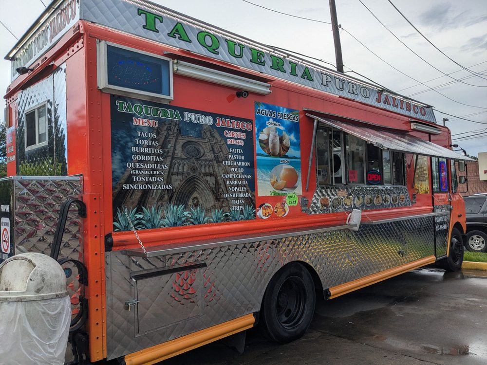 Taqueria Puro Jalisco Logo