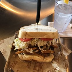 Primanti Bros. Restaurant and Bar - Camp Hill - The Pitts-Burger Classic