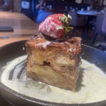 Shearwater Tavern - Bread pudding - Bars Near Me - Carmel, California