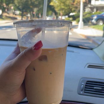 Lulu & Dino - Iced Latte - Coffee & Tea Near Me - Bayside, New York
